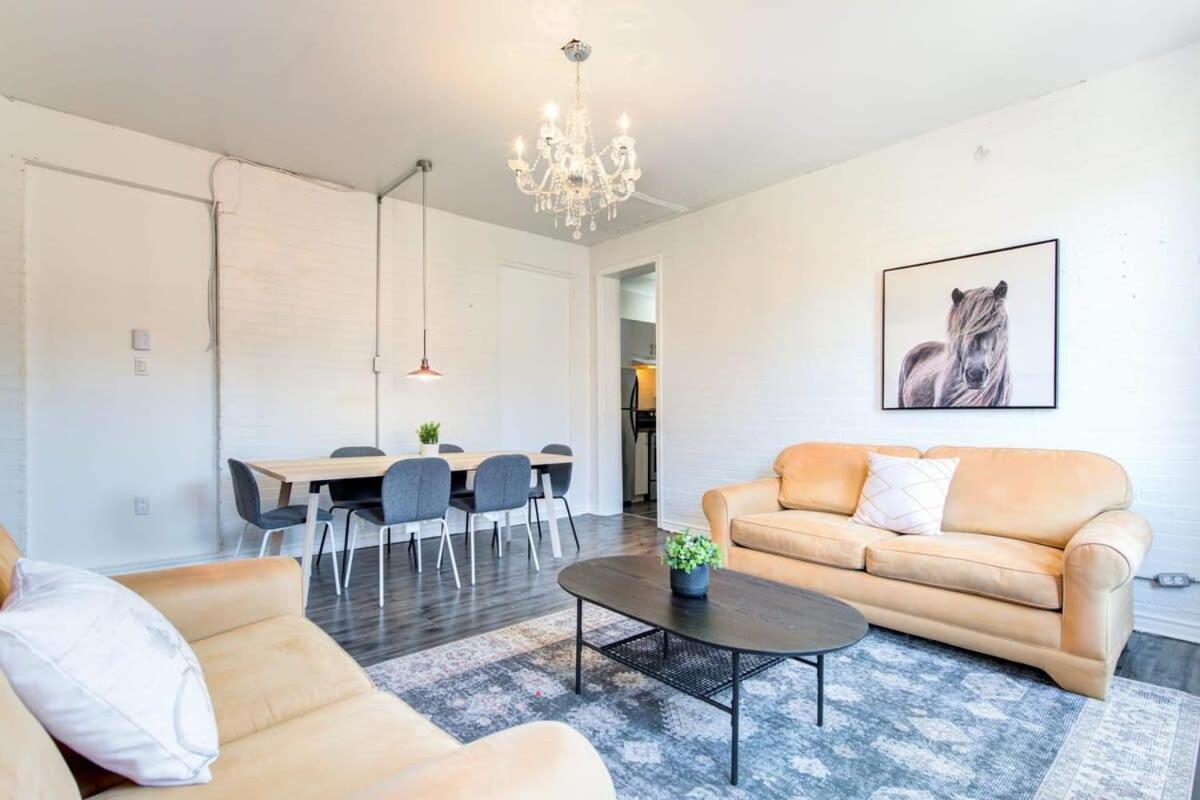 Chez Mont Royal Apartments! Montreal Bagian luar foto