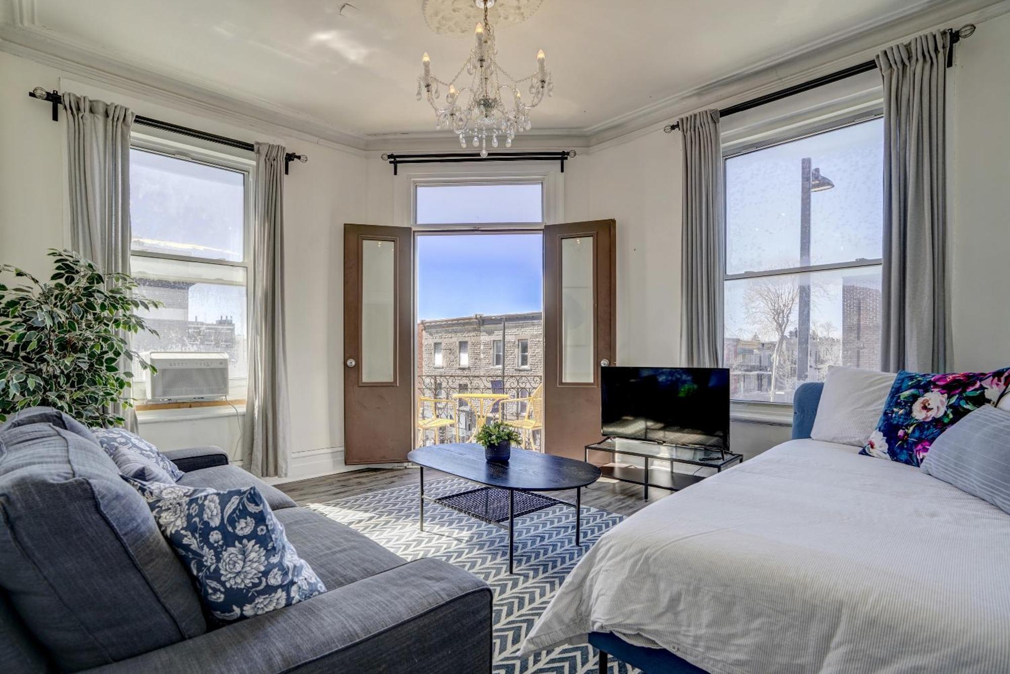 Chez Mont Royal Apartments! Montreal Bagian luar foto